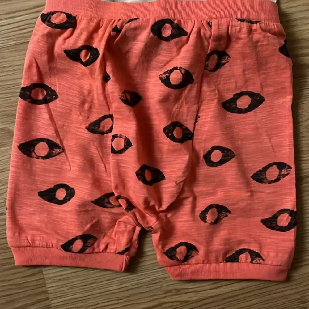 VAENAIT BABY NWT SIZE (3-4yrs) TANK TOP AND SHORT SET